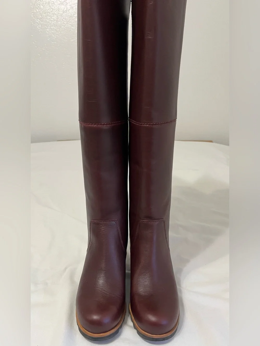 NWOB SOREL Fiona Lux Burgundy Leather Over-the-Knee Wedge Boots Size 8